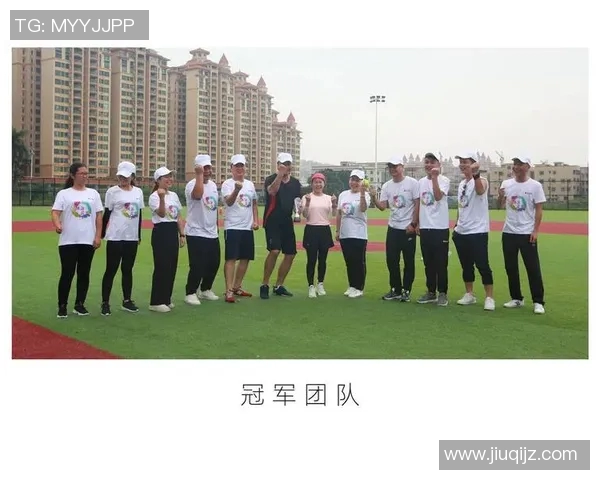 重庆篮球队与上海篮球队赛后复盘团队协作的关键因素与表现分析